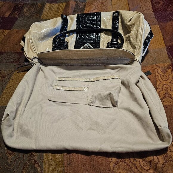 Vintage Guess Bag - Handbag- Maribelle - Matching Wallet - Cream, Black - VGUC - Picture 9 of 16